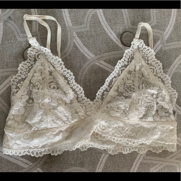 Aritzia talula bralette - Picture 1 of 2
